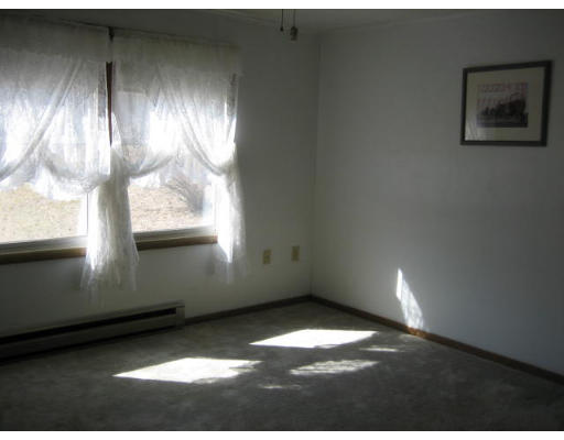 889 Piper Road West Springfield, MA 01089 - Photo 11 of 21