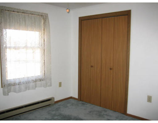 889 Piper Road West Springfield, MA 01089 - Photo 15 of 21