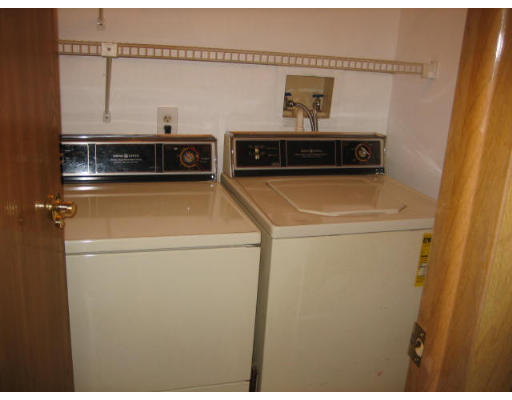 889 Piper Road West Springfield, MA 01089 - Photo 9 of 21