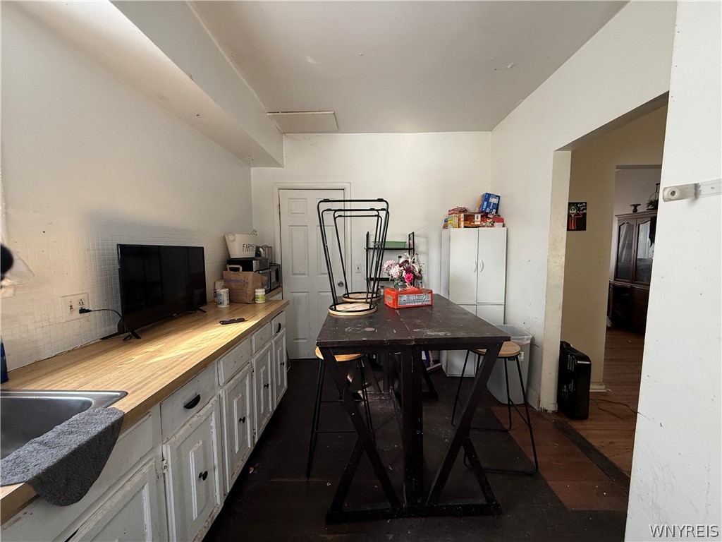 131 Riverside Avenue Buffalo, NY 14207 - Photo 5 of 14