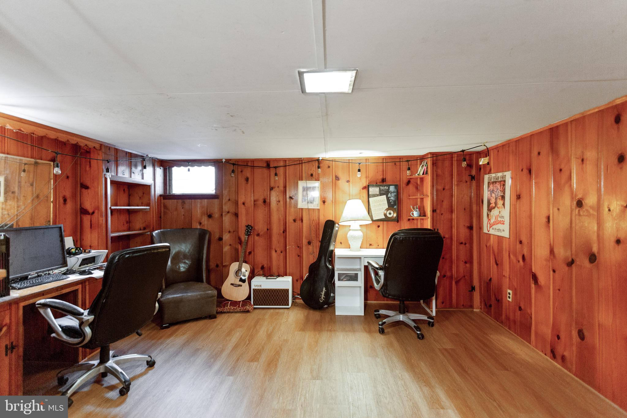 1045 Elm Road Baltimore, MD 21227 - Photo 15 of 17