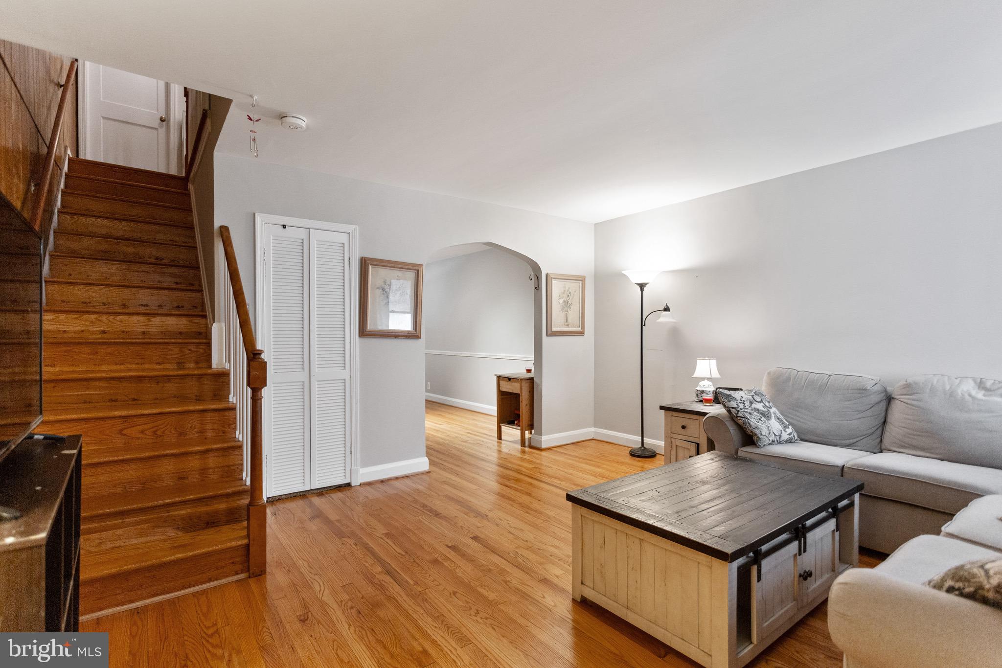 1045 Elm Road Baltimore, MD 21227 - Photo 4 of 17
