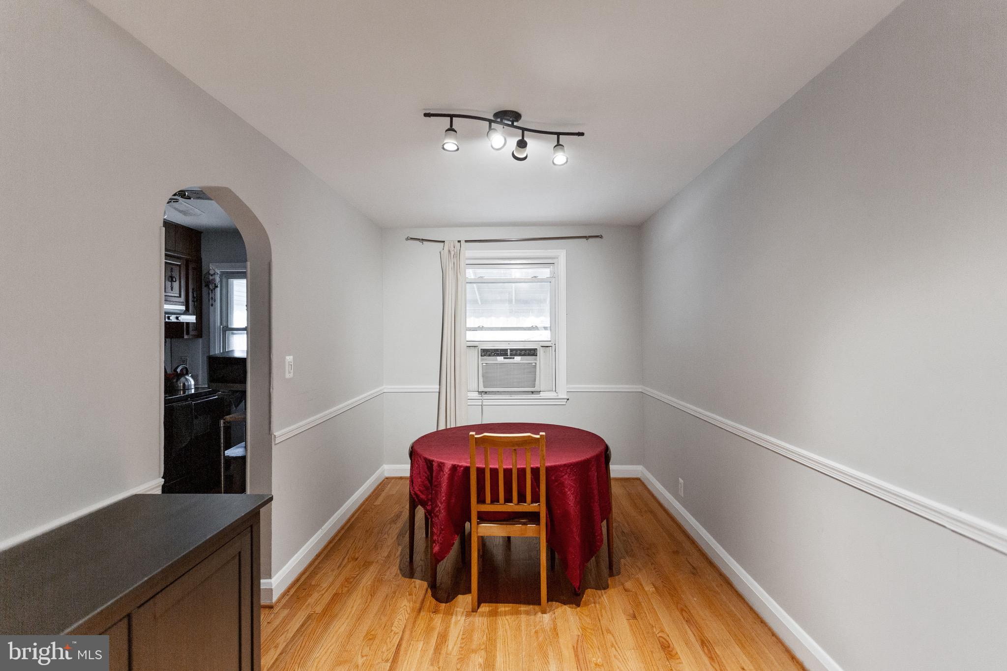 1045 Elm Road Baltimore, MD 21227 - Photo 7 of 17