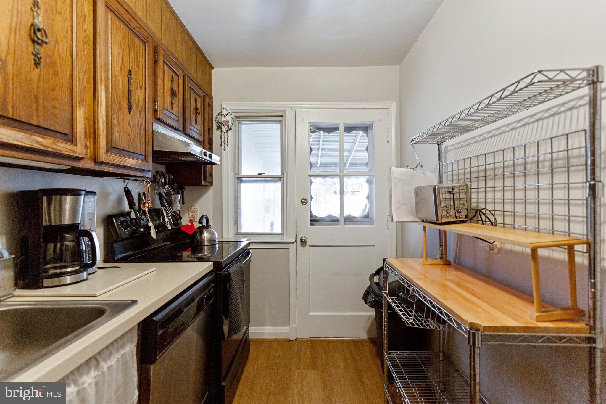 1045 Elm Road Baltimore, MD 21227 - Photo 9 of 17