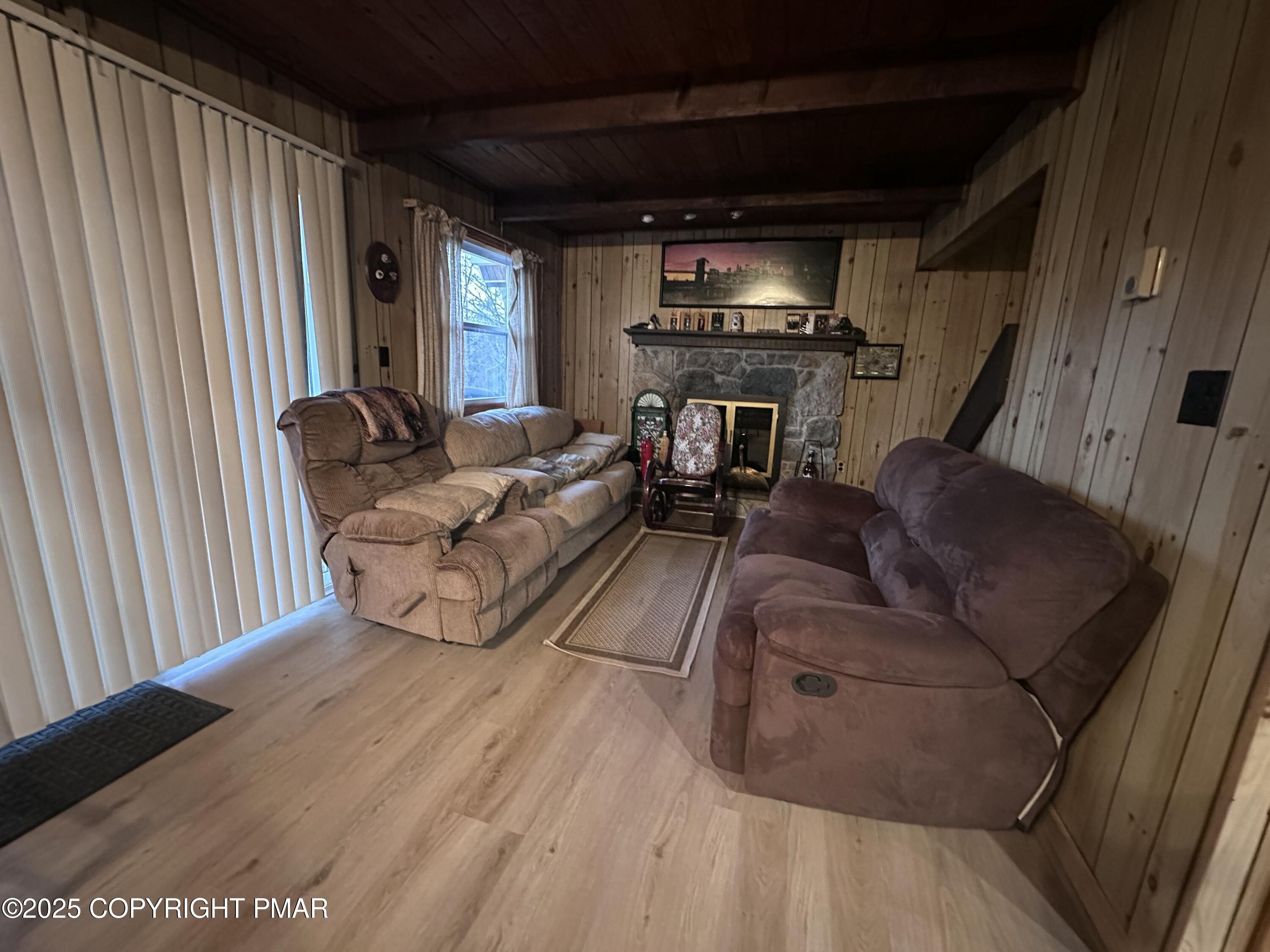 5880 Decker Road Bushkill, PA 18324 - Photo 7 of 51 7 - Living room