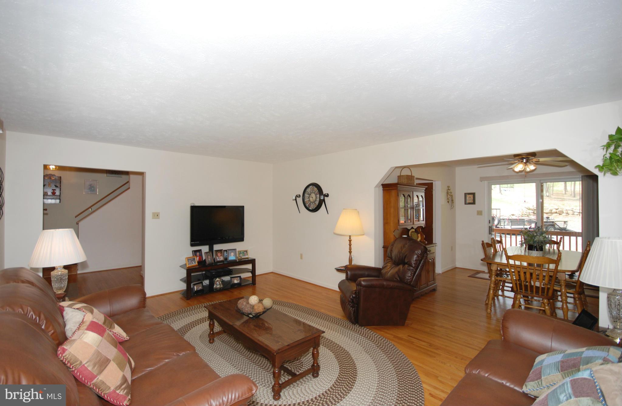 4472 Remount Road Front Royal, VA 22630 - Photo 11 of 28 Living Room