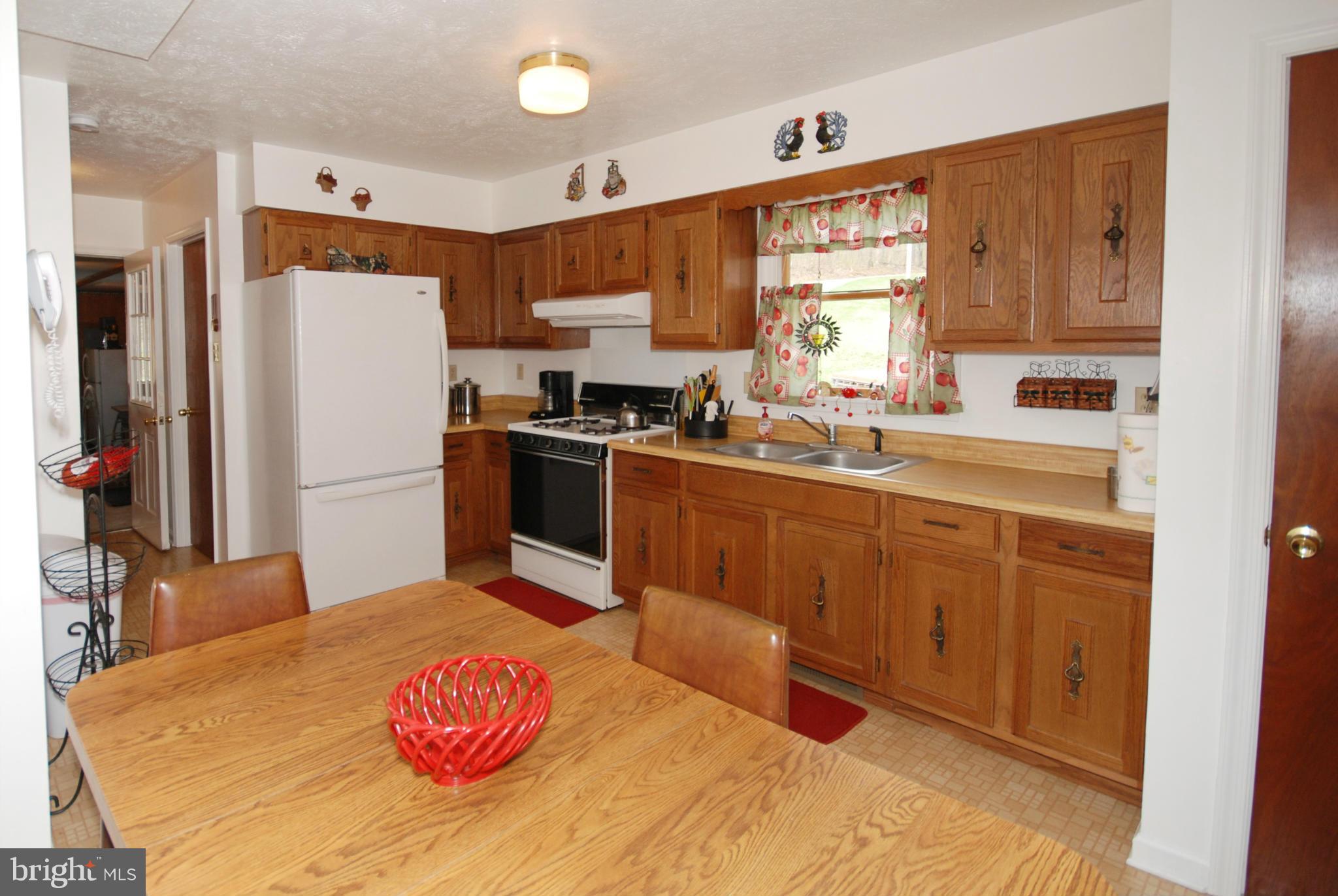4472 Remount Road Front Royal, VA 22630 - Photo 13 of 28 Kitchen