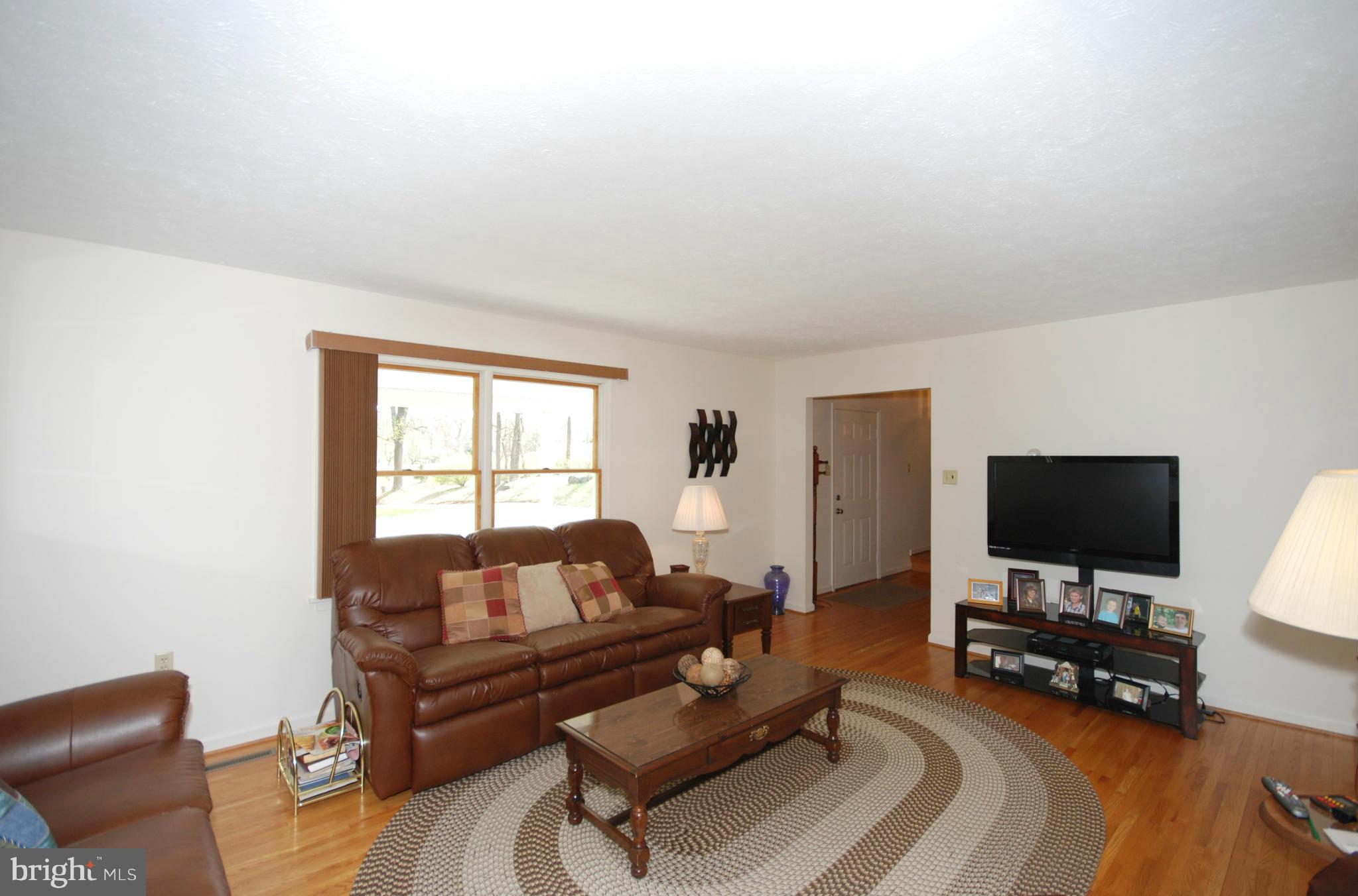4472 Remount Road Front Royal, VA 22630 - Photo 28 of 28 Living Room