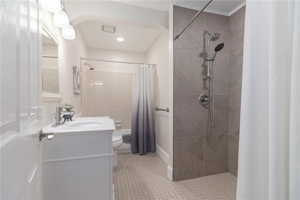 1402 McLendon Drive Decatur, GA 30033 - Photo 11 of 26