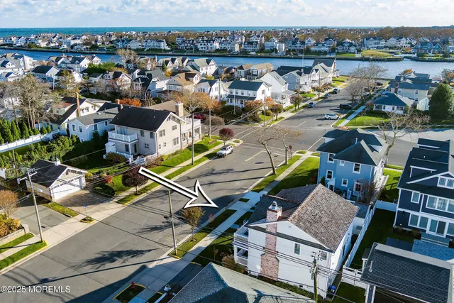 $2,650,000 | 203 4th Avenue, Avon-by-the-Sea, NJ 07717