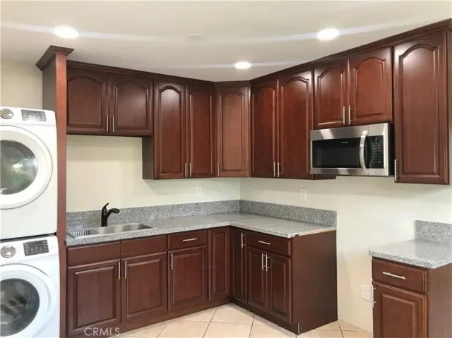 $2,950 | 3411 Chadwick Drive, Los Angeles, CA 90032