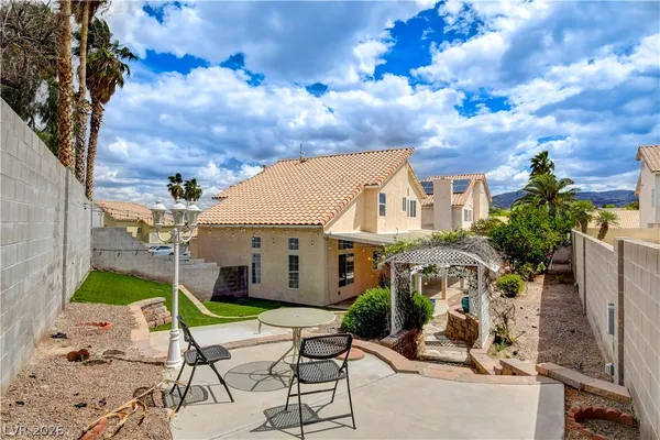 $560,000 | 273 Francisco Street, Henderson, NV 89014