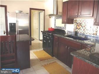 316 Kent Road Bala Cynwyd, PA 19004 - Photo 10 of 12 Kitchen