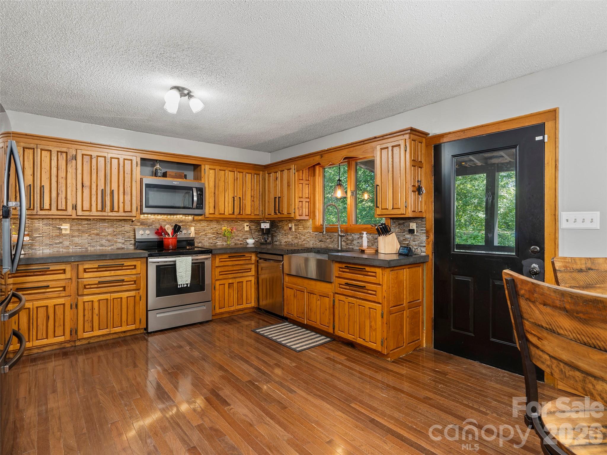 115 Bittersweet Trail Canton, NC 28716 - Photo 4 of 43
