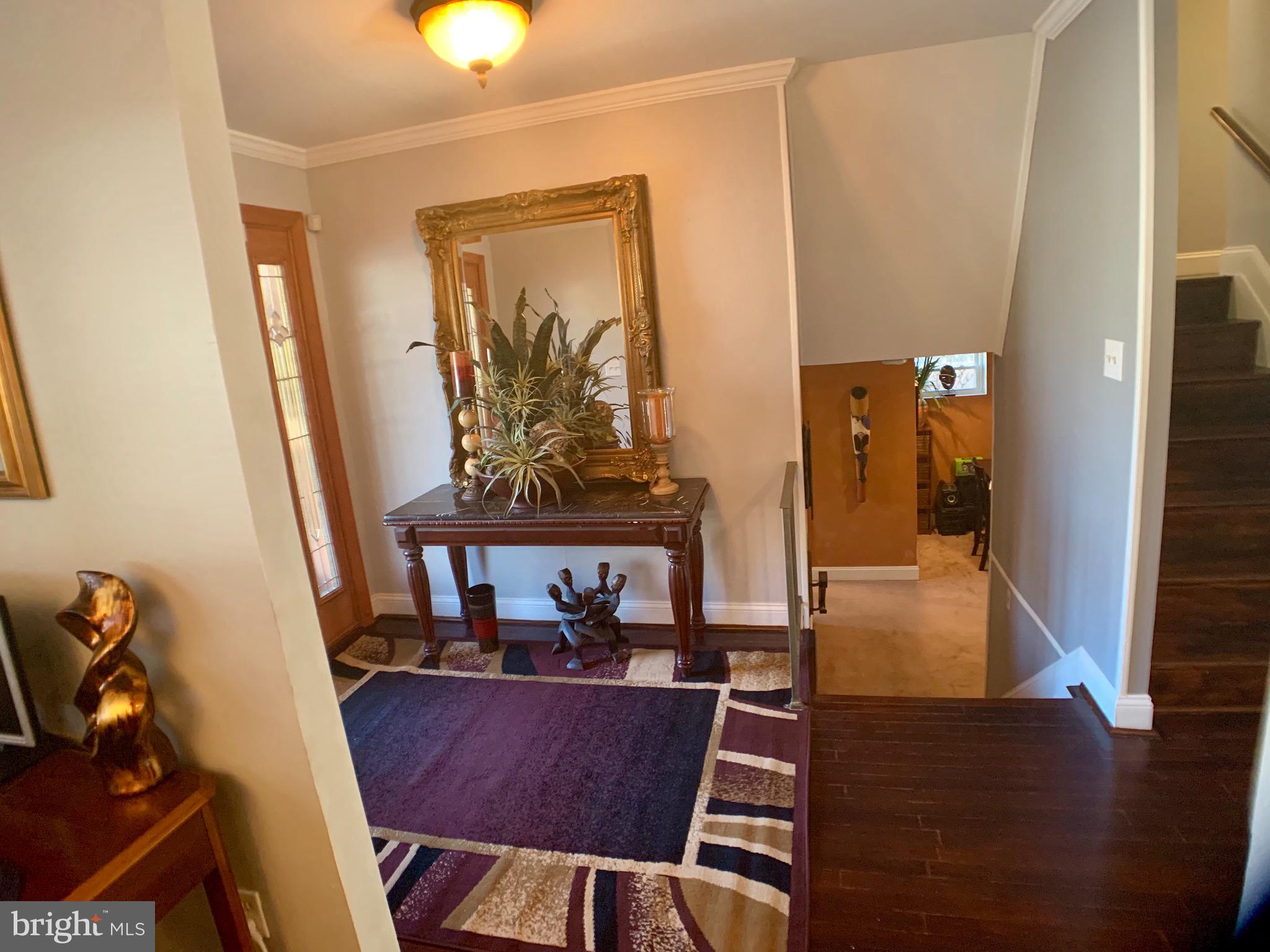 4639 Hawksbury Road Baltimore, MD 21208 - Photo 8 of 51 Foyer/Entrance