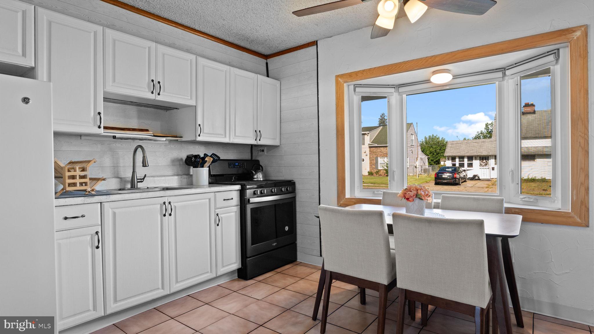9214 Andover Road Philadelphia, PA 19114 - Photo 16 of 44 Gallery Image 16
