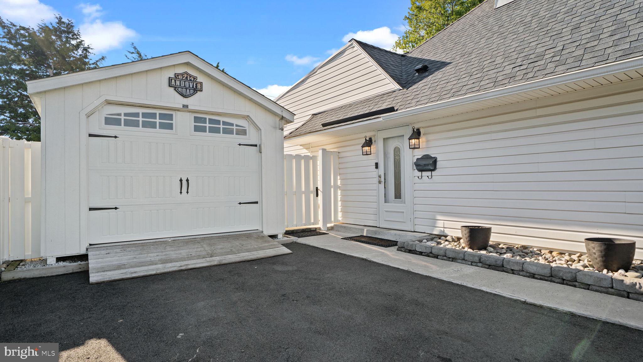 9214 Andover Road Philadelphia, PA 19114 - Photo 29 of 44 Gallery Image 29