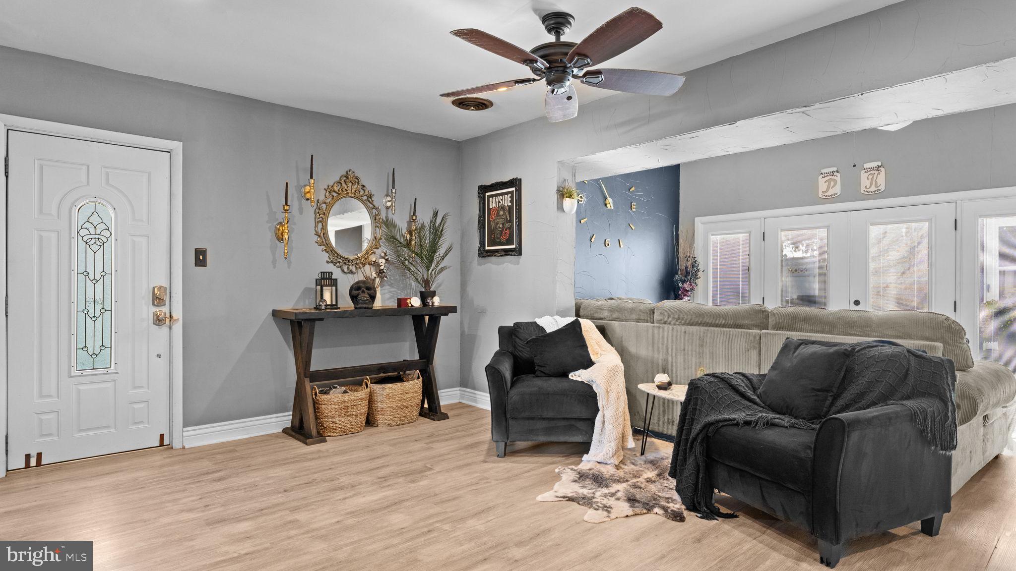 9214 Andover Road Philadelphia, PA 19114 - Photo 6 of 44 Gallery Image 6