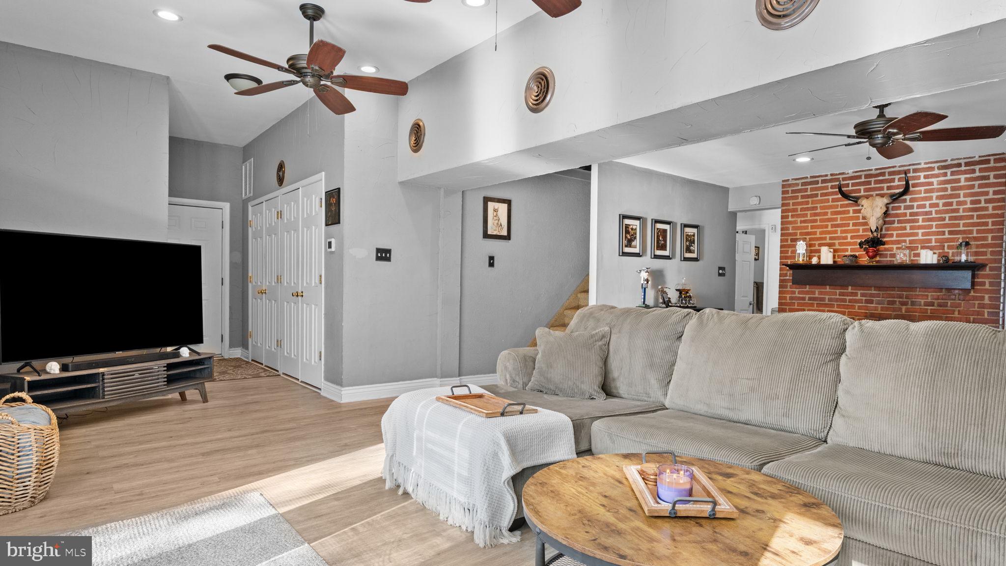9214 Andover Road Philadelphia, PA 19114 - Photo 10 of 44 Gallery Image 10