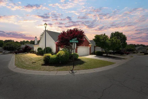 $345,000 | 1411 Raven Rock Trail, Kennesaw, GA 30152