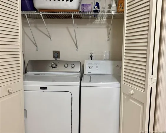 $299,000 | 6295 Southeast Charleston Place, Unit 101, Hobe Sound, FL 33455