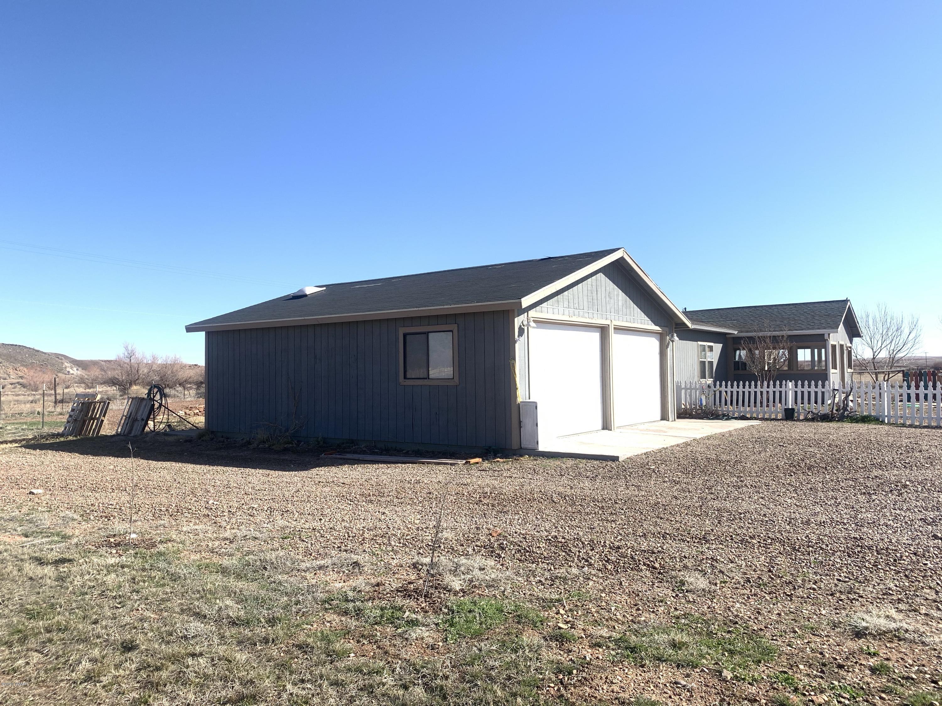 6499 Country Road Woodruff, AZ 85942 - Photo 3 of 43