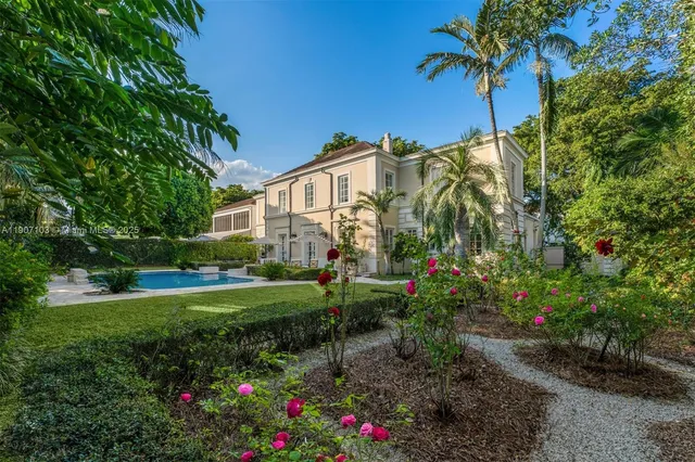 $5,950,000 | 1004 Cotorro Avenue, Coral Gables, FL 33146
