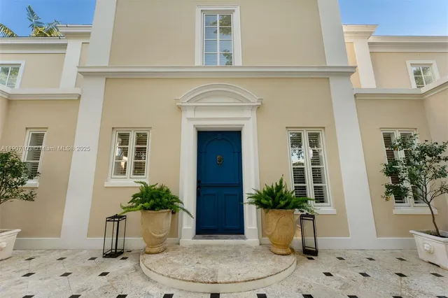 $5,950,000 | 1004 Cotorro Avenue, Coral Gables, FL 33146