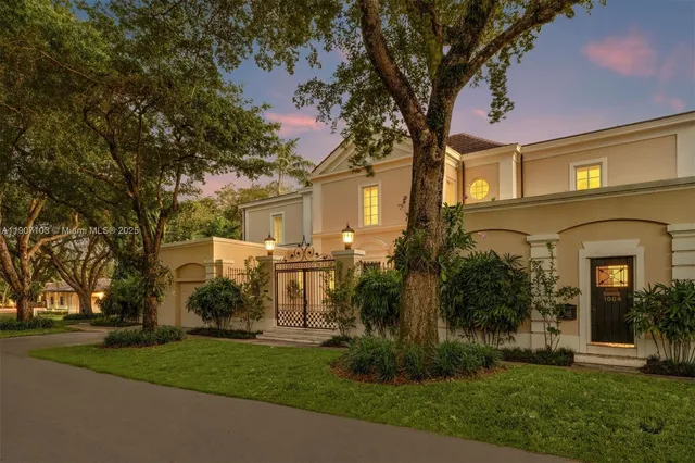 $5,950,000 | 1004 Cotorro Avenue, Coral Gables, FL 33146