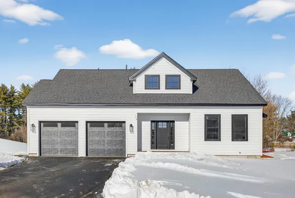 $825,000 | 144 Owls Nest Road, Portland, ME 04102