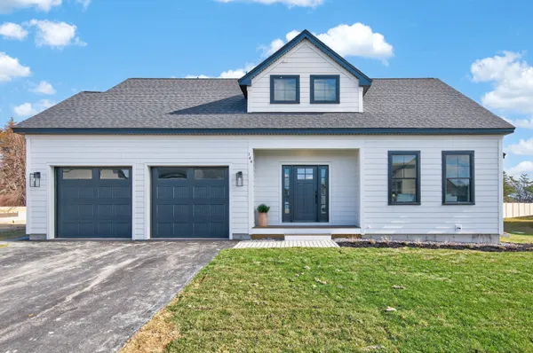 $825,000 | 144 Owls Nest Road, Portland, ME 04102