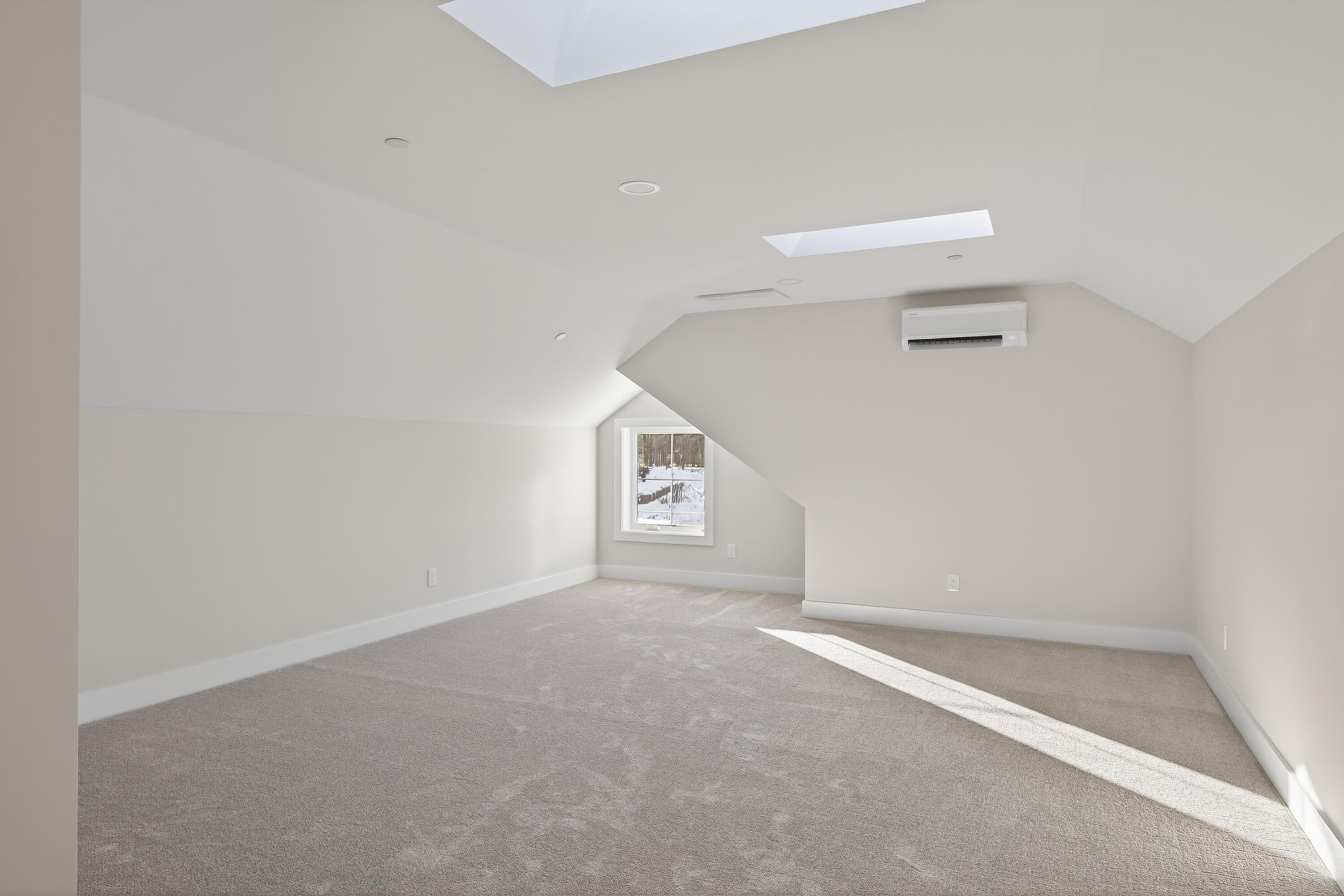 144 Owls Nest Road Portland, ME 04102 - Photo 23 of 36 140_144 Owls Nest Rd, Portland_MorneauSt