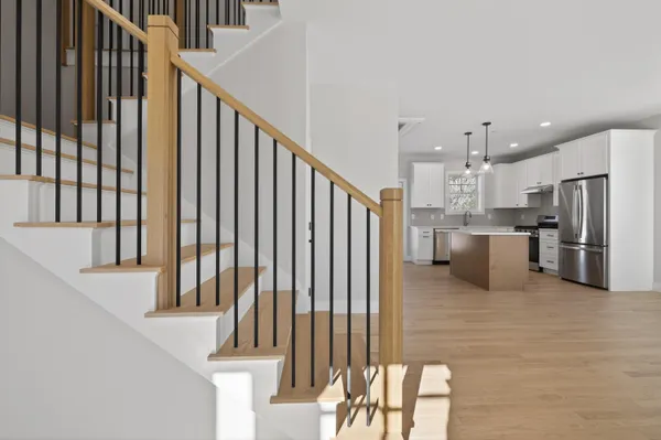$825,000 | 144 Owls Nest Road, Portland, ME 04102