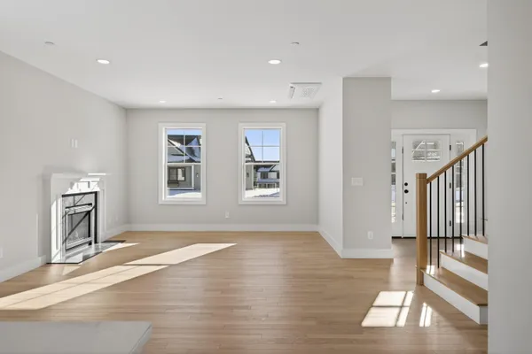 $825,000 | 144 Owls Nest Road, Portland, ME 04102