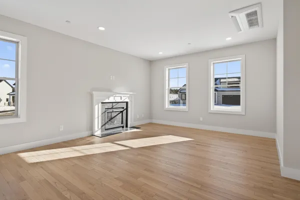$825,000 | 144 Owls Nest Road, Portland, ME 04102