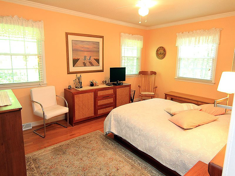 8601 Evergreen Court Raleigh, NC 27613 - Photo 15 of 25 Master Bedroom