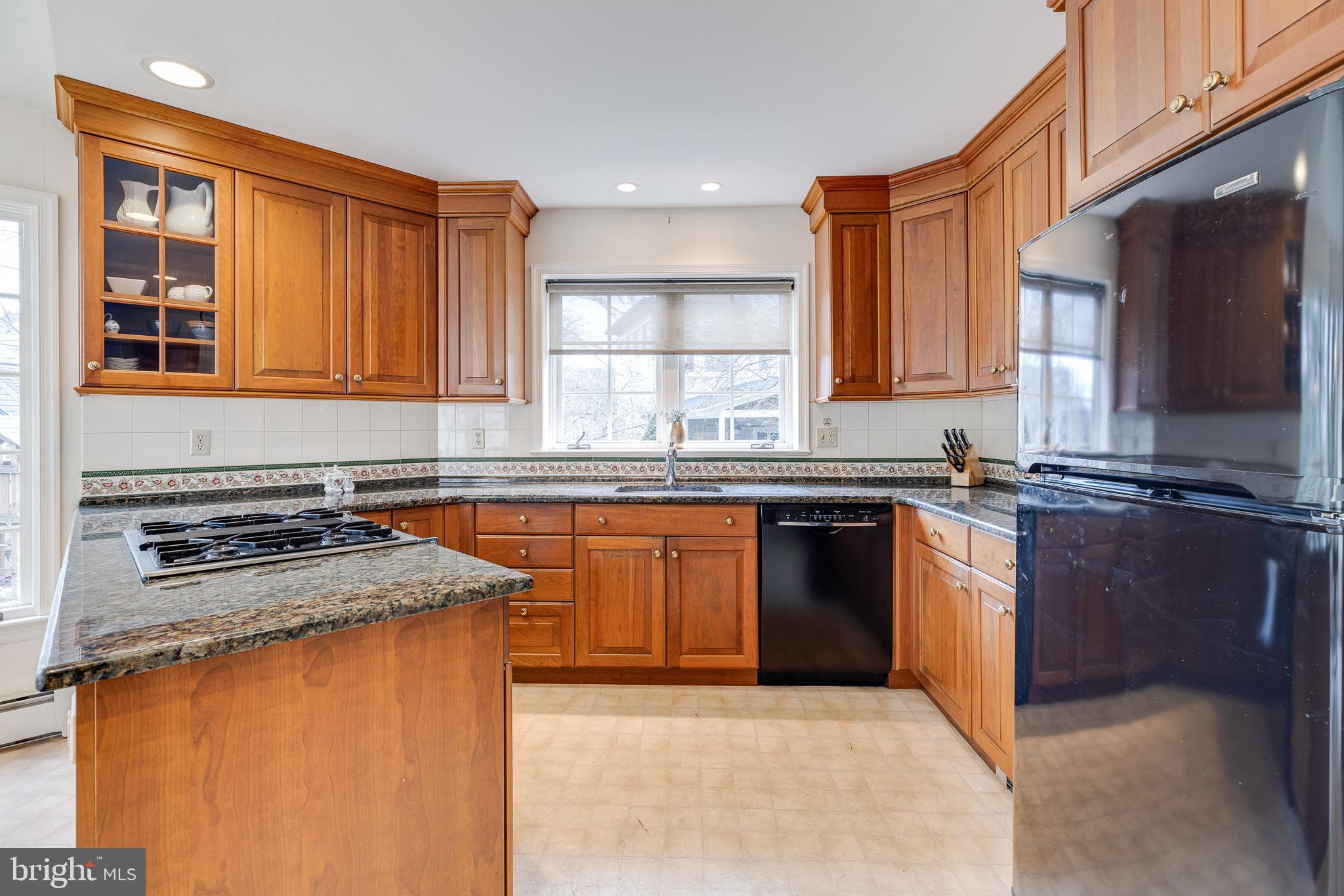 615 Shady Lane Narberth, PA 19072 - Photo 7 of 41