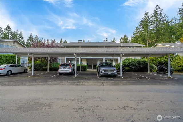$290,000 | 8323 Cirque Drive West, Unit 4, University Place, WA 98467