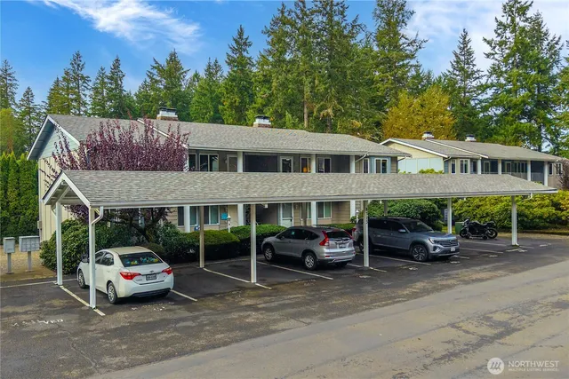 $290,000 | 8323 Cirque Drive West, Unit 4, University Place, WA 98467