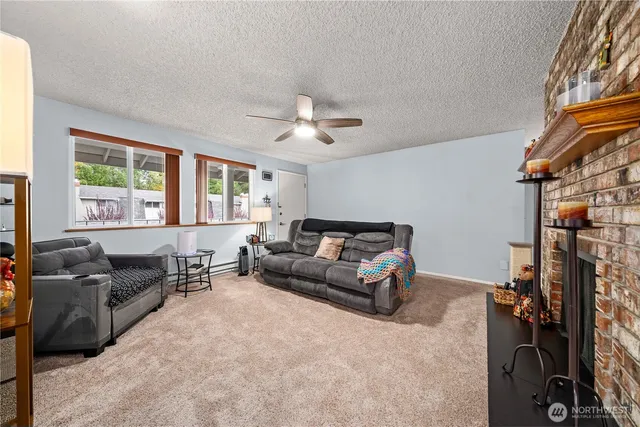 $290,000 | 8323 Cirque Drive West, Unit 4, University Place, WA 98467