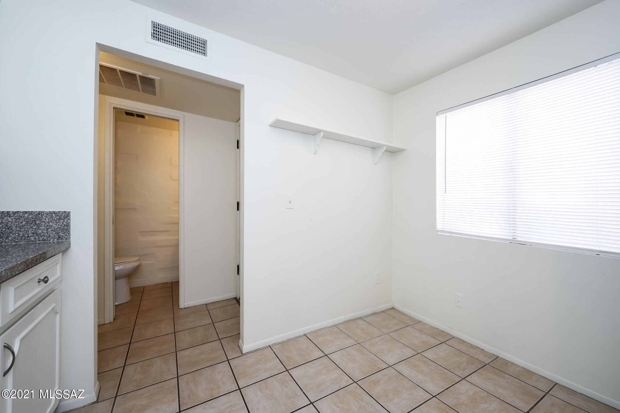1343 East Fort Lowell Road, Unit B Tucson, AZ 85719 - Photo 7 of 18