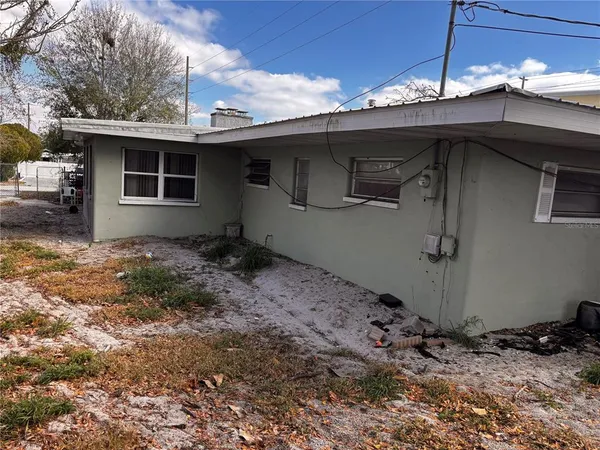 $209,900 | 3744 Sebring Parkway, Sebring, FL 33870