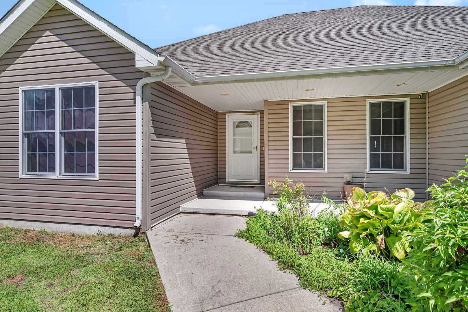 22954 McGuire Road Wilmington, IL 60481 - Photo 3 of 44