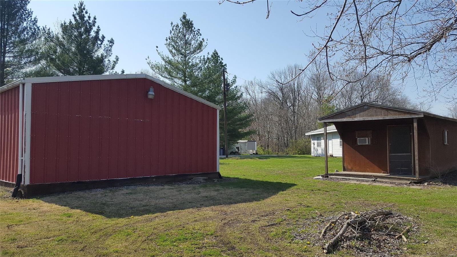 2920 Justamir Road Waterloo, IL 62298 - Photo 8 of 13