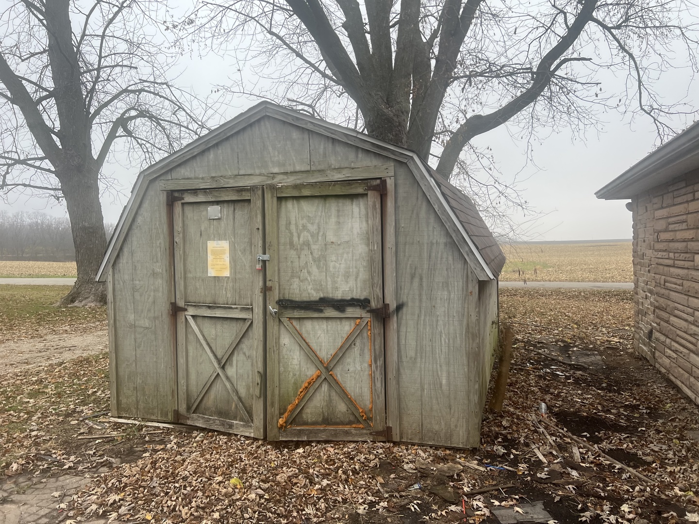 720 East Marion Street Clinton, IL 61727 - Photo 27 of 29 a front view of a house with a yard