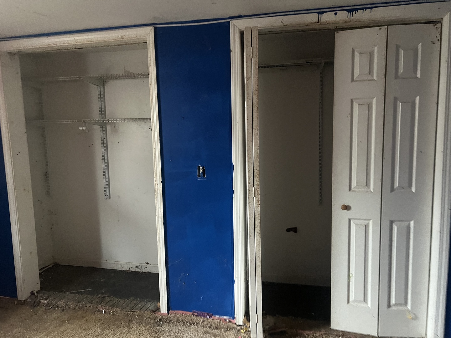 720 East Marion Street Clinton, IL 61727 - Photo 7 of 29 a view of front door