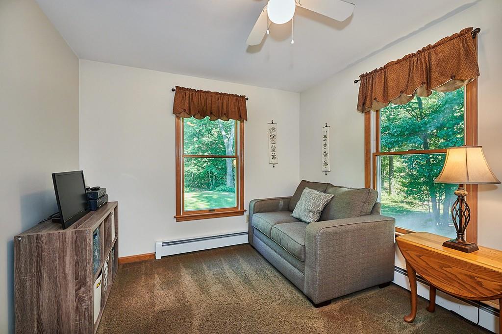 56 Pomeroy Meadow Road Southampton, MA 01073 - Photo 13 of 39