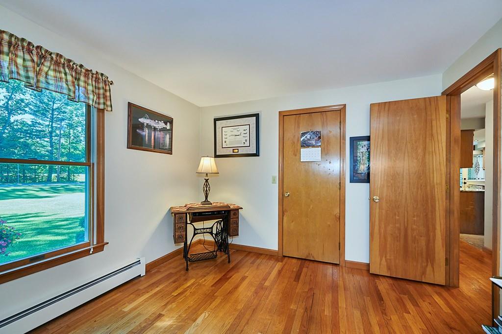 56 Pomeroy Meadow Road Southampton, MA 01073 - Photo 16 of 39