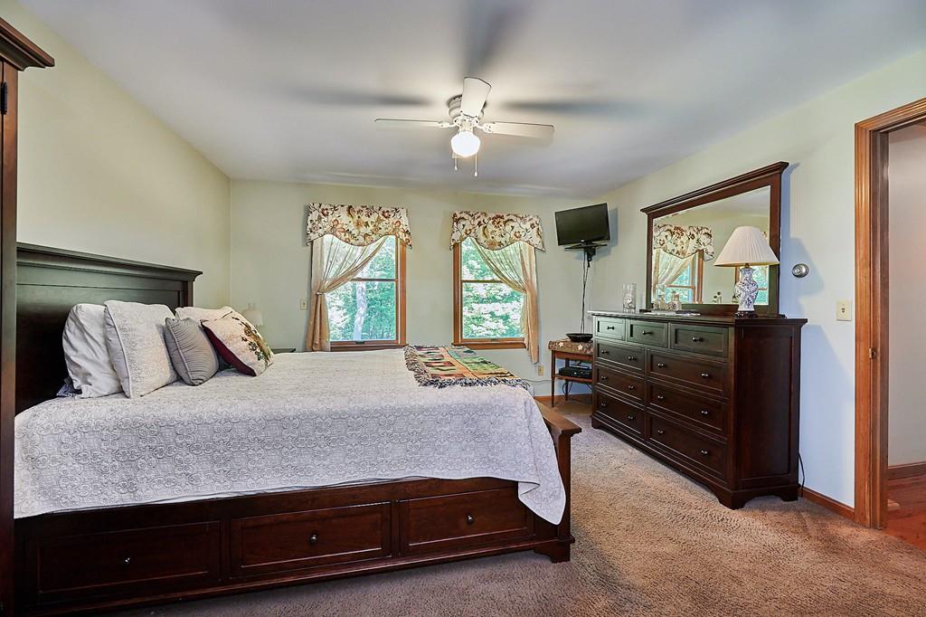 56 Pomeroy Meadow Road Southampton, MA 01073 - Photo 18 of 39