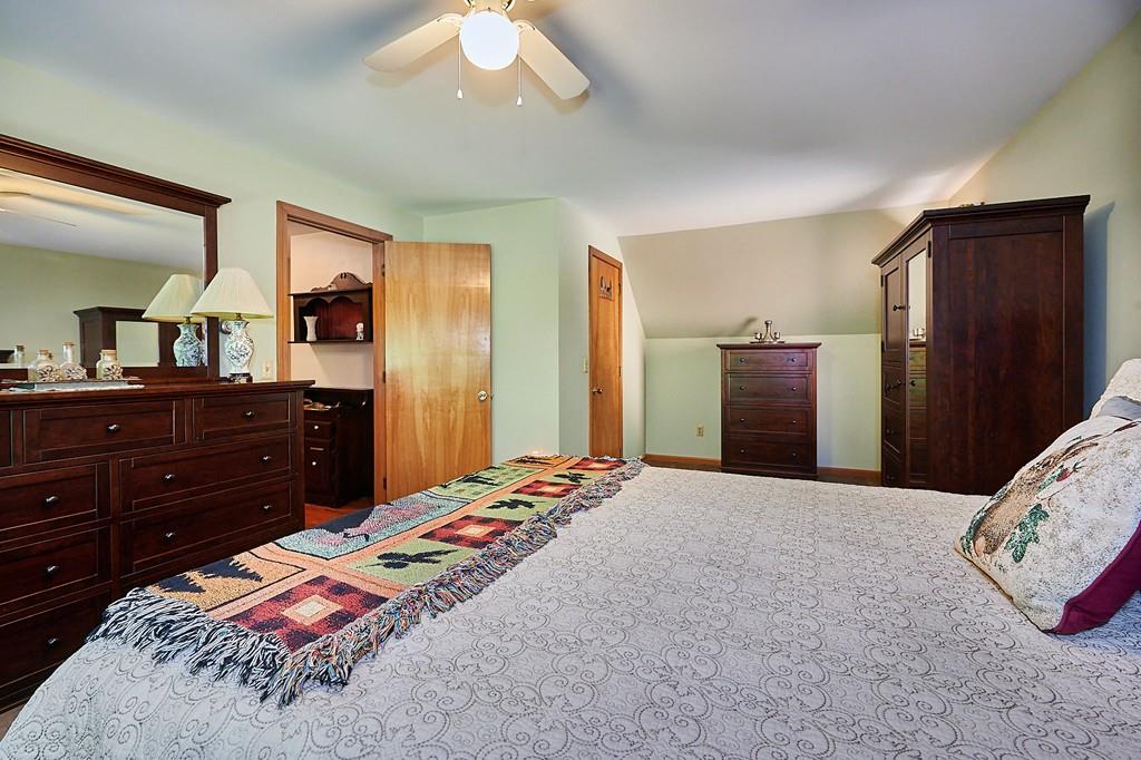 56 Pomeroy Meadow Road Southampton, MA 01073 - Photo 19 of 39